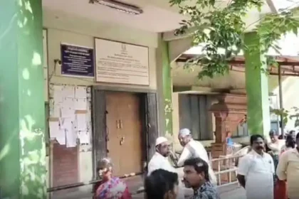 லஞ்ச ஒழிப்பு போலீசார் அரசு அலுவலகங்களில் சோதனை