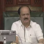 சட்டப்பேரவையில் பேசிக்கொண்டிருக்கும் சட்டமன்ற உறுப்பினர்