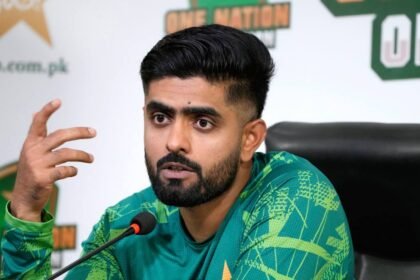 பாகிஸ்தான் கிரிக்கெட் கேப்டன் பாபர் அசாம்