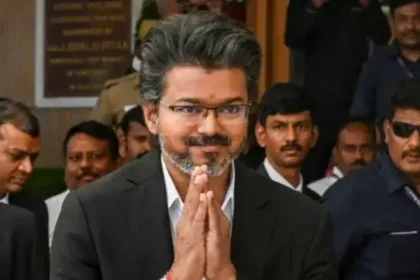 முதல்வர் விஜய் சென்னை மக்களுக்கு சென்னை நாள் வாழ்த்து தெரிவிக்கும் படம்