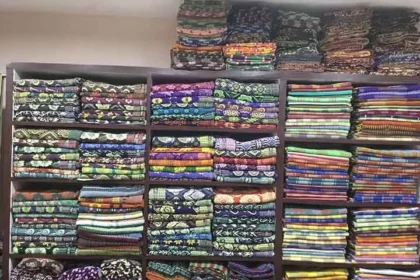 கோ-ஆப்டெக்ஸ் விற்பனை நிலையம் அல்லது கோ-ஆப்டெக்ஸ் ஆடை தொடர்பான படம்