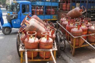 சென்னையில் வணிக சிலிண்டர் விலை குறைப்பு குறித்த அறிவிப்பு