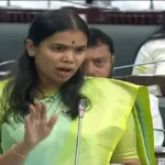 சட்டப்பேரவையில் திமுக எம்.எல்.ஏ ஆஸ்டின் ஒழுங்குப் பிரச்சினை எழுப்பும் காட்சி
