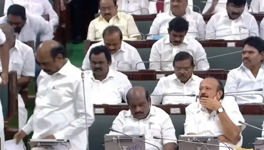 சட்டப்பேரவையில் திமுக உறுப்பினர்கள் வெளிநடப்பு