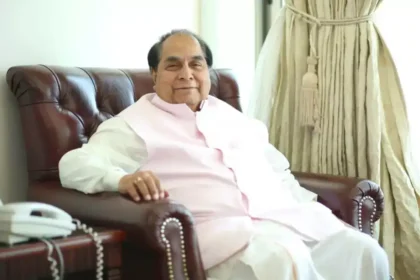 பீகார், திரிபுரா, மேற்கு வங்க முன்னாள் ஆளுநர் பத்மஸ்ரீ டாக்டர். டி.ஒய். பாட்டீல்