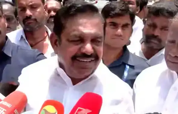 அதிமுக பொதுச் செயலாளர் எடப்பாடி பழனிசாமி செய்தியாளர்களை சந்திக்கிறார்