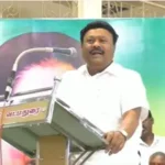 முன்னாள் அமைச்சர் திண்டுக்கல் சீனிவாசன் அதிமுக கூட்டத்தில் பேசுகிறார்