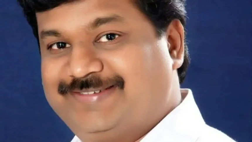 அதிமுகவில் இருந்து விலகுவதாக அறிவித்த கே.ஏ.கே.முகில்