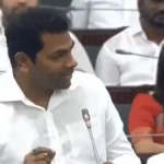 சட்டப்பேரவையில் விவாதிக்கும் சட்டமன்ற உறுப்பினர்கள்