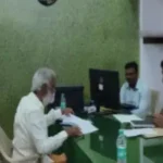 முன்னாள் அமைச்சர் சேகர்பாபுவிடம் விசாரணை நடத்தும் போலீசார்