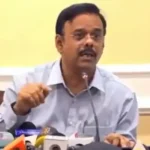நிதித்துறை செயலாளர் சித்திக் செய்தியாளர்களிடம் விளக்கம் அளிக்கிறார்