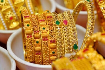 சென்னையில் தங்கத்தின் விலை நிலவரம் குறித்த அறிவிப்பு பலகை