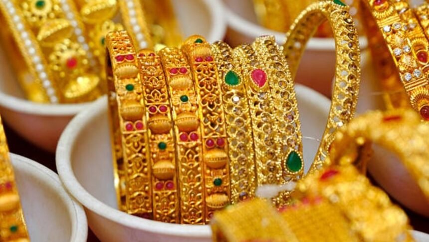 சென்னையில் தங்கத்தின் விலை நிலவரம் குறித்த அறிவிப்பு பலகை