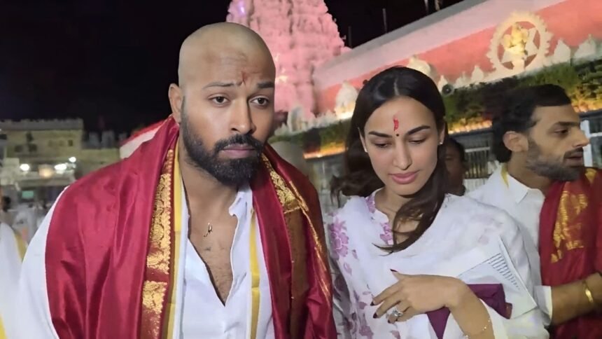 ஹர்திக் பாண்டியா திருப்பதி ஏழுமலையான் கோவிலில் மொட்டை அடித்து வழிபாடு நடத்துதல்