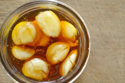 தேன் மற்றும் பூண்டு கலவை
