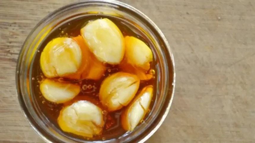 தேன் மற்றும் பூண்டு கலவை
