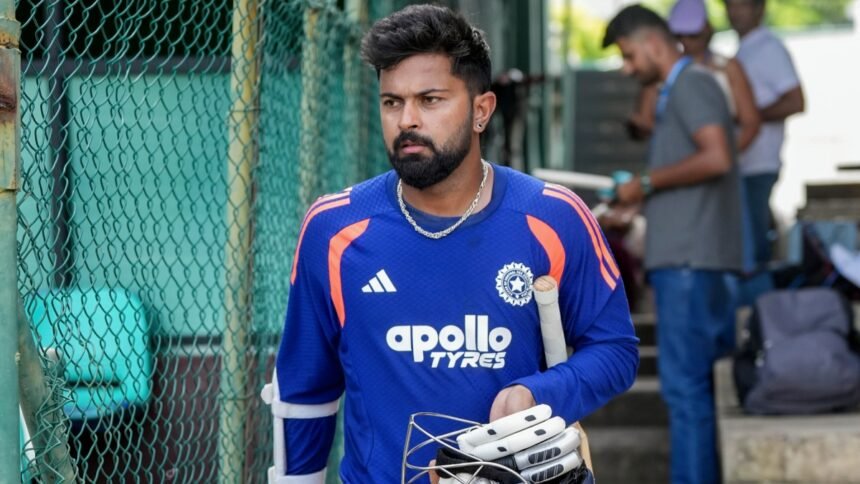 கிரிக்கெட் வீரர் சரண்ஷ் ஜெயினின் தந்தை சுபோத் ஜெயின்