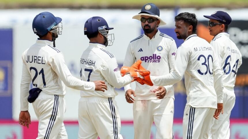 காலே மைதானத்தில் இந்திய கிரிக்கெட் அணி வீரர்கள்