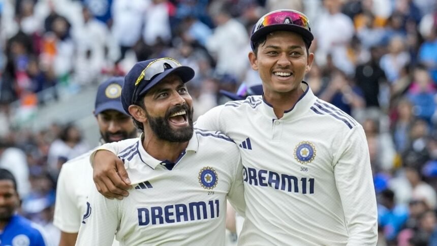 இந்திய கிரிக்கெட் அணி வீரர்கள் பயிற்சி ஆட்டத்தில் ஈடுபடுகின்றனர்