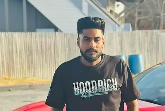 நியூயார்க் நகரில் துப்பாக்கி சூட்டில் உயிரிழந்த இந்திய இளைஞர் குர்தீப் சிங்கின் புகைப்படம்