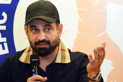 இர்பான் பதான் சமூக வலைதளங்களில் பரவும் போலிச் செய்திகள் குறித்து பேசுகிறார்
