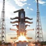 இஸ்ரோ நிறுவனத்தின் லோகோ மற்றும் வேலைவாய்ப்பு அறிவிப்பு குறித்த காட்சி