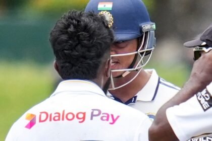 இந்திய கிரிக்கெட் வீரர் யஷஸ்வி ஜெய்ஸ்வால்