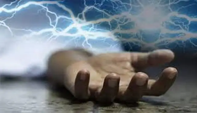 காஞ்சிபுரம் மின் கம்பம் அறுந்து கிடக்கும் காட்சி
