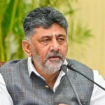 கர்நாடக முதல்வர் டி.கே. சிவக்குமார் செய்தியாளர்களிடம் பேசுகிறார்