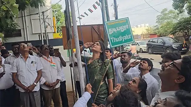 சட்டமன்ற உறுப்பினர் கனிமொழி சந்தோஷ் மக்கள் குறைகளை கேட்டறிதல்