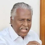 அதிமுக முன்னாள் அமைச்சர் கே.பி.முனுசாமி செய்தியாளர்களிடம் பேசுகிறார்