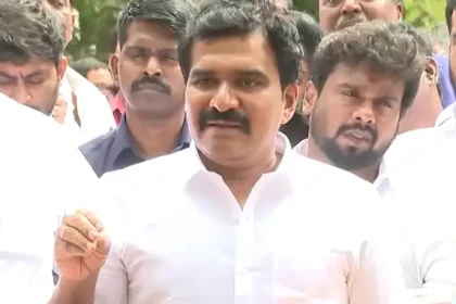 அமைச்சர் நிர்மல்குமார் செய்தியாளர்களிடம் பேசுகிறார்