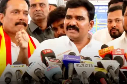 அமைச்சர் நிர்மல்குமார் செய்தியாளர்களிடம் பேசுகிறார்