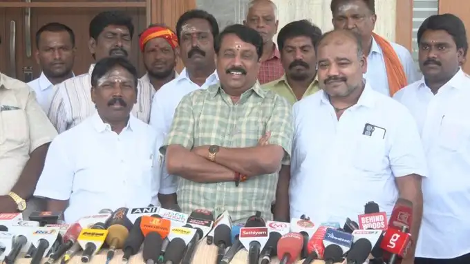 பாஜக மாநில தலைவர் நயினார் நாகேந்திரன் விளக்கம் அளிக்கும் காட்சி