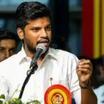 அமைச்சர் ரமேஷ் கண்டனம் தெரிவிக்கும் புகைப்படம்
