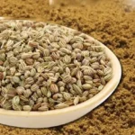 ஓம தண்ணீர் மற்றும் ஓம எண்ணெய் பாட்டில்கள்