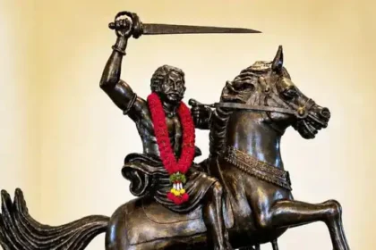 முதல்வர் விஜய் ஒண்டிவீரனின் தியாகத்தை போற்றி வணங்குவதாக பதிவிட்டுள்ளார்