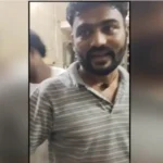 அரக்கோணத்தில் டாஸ்மாக் கடை முன் மதுபானம் வாங்க காத்திருக்கும் மக்கள்
