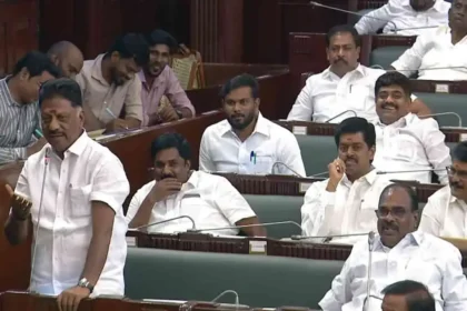 சட்டப்பேரவையில் பேசும் ஓ.பன்னீர்செல்வம்