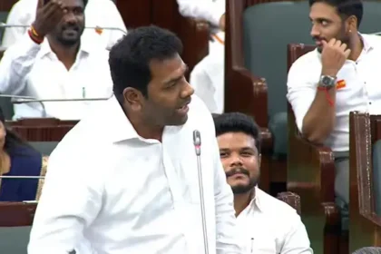 அமைச்சர் ஆதவ் அர்ஜூனா செய்தியாளர் சந்திப்பில் பேசுகிறார்