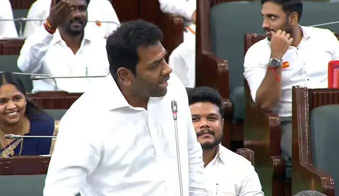 அமைச்சர் ஆதவ் அர்ஜூனா செய்தியாளர் சந்திப்பில் பேசுகிறார்
