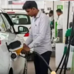 மத்திய அரசு பெட்ரோல் விலை உயர்வு குறித்து எச்சரிக்கை விடுக்கும் காட்சி