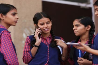 புதுச்சேரி கல்வி நிலை குறித்து கேள்வி எழுப்பும் கல்வியாளர்