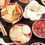 மீண்டும் சூடு செய்யப்படும் உணவின் புகைப்படம்