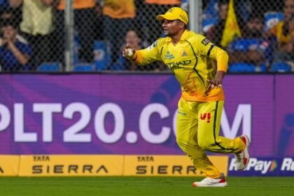 சர்பராஸ் கான் தனது சமூக வலைத்தளத்தில் பதிவிட்ட புகைப்படம்