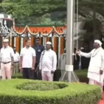 சோனியா காந்தி மற்றும் ராகுல் காந்தி சுதந்திர தின விழாவில் பங்கேற்பு