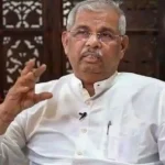 தமிழக அரசுப் பணிகளில் தமிழ் வழி கல்விக்கு முன்னுரிமை வழங்கும் சட்ட திருத்த மசோதாவுக்கு ஆளுநர் ஒப்புதல் அளிக்கும் நிகழ்வு