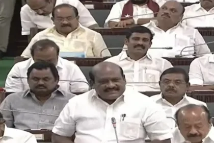 சட்டப்பேரவையில் திமுக சட்டமன்ற உறுப்பினர் கோவி செழியன் உரை நிகழ்த்துகிறார்