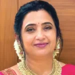 காவல்துறையினரால் கைது செய்யப்பட்ட மாணவர்கள்