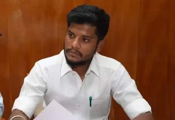அறநிலையத்துறை அமைச்சர் ரமேஷ் சட்டசபையில் அறிவிப்புகளை வெளியிடுகிறார்